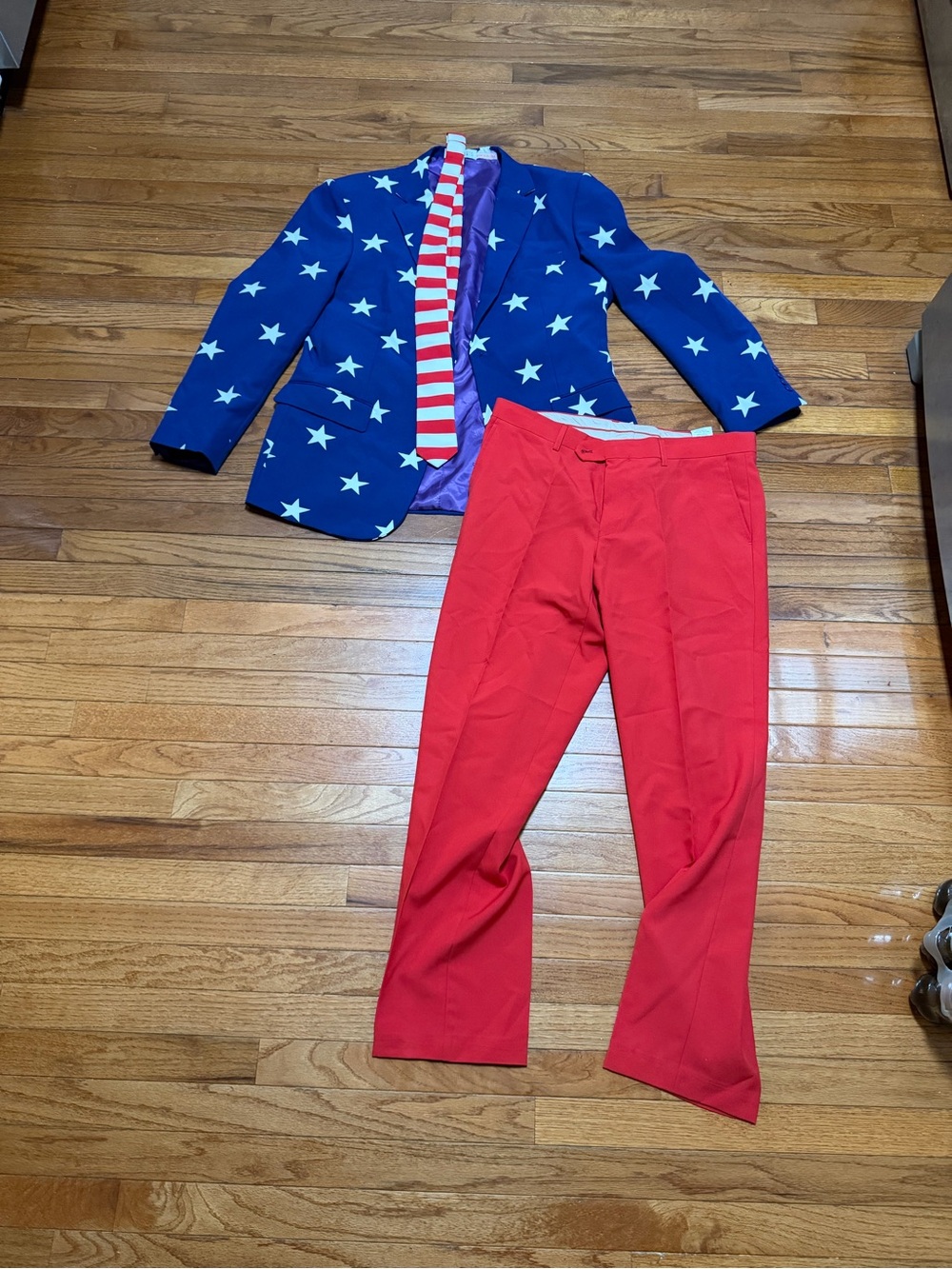 Men’s opposuits Stars and Stripes patriotic 3 piece suit set. Size 44